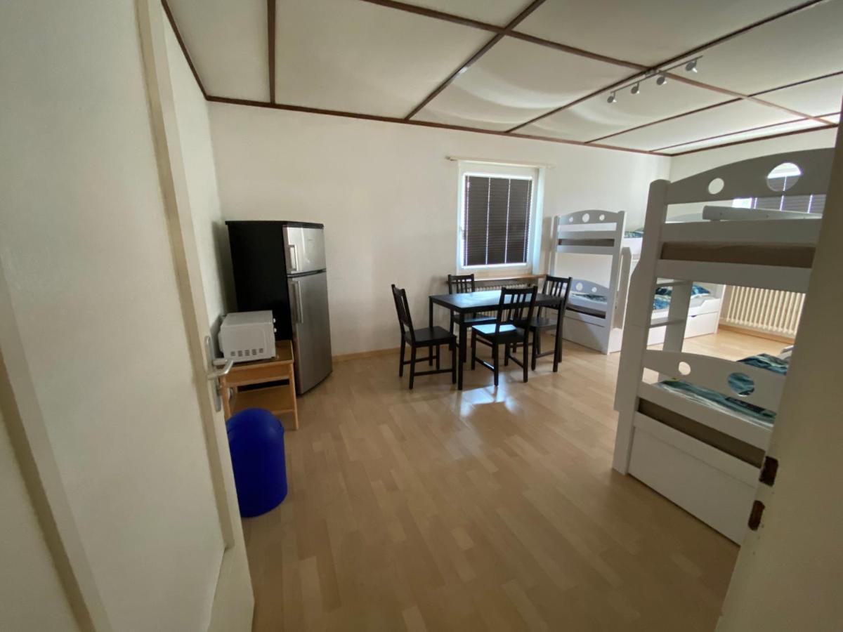 Hostel Airport Oberglatt Kültér fotó