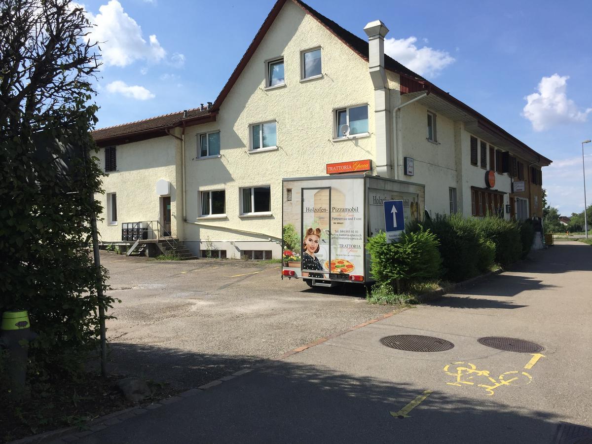 Hostel Airport Oberglatt Kültér fotó