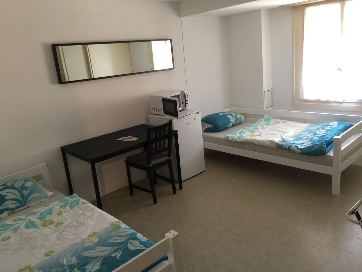 Hostel Airport Oberglatt Kültér fotó